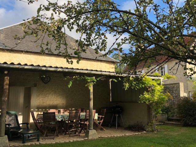 Le Petit Clos Du Bessin Longues-sur-Mer Exterior photo